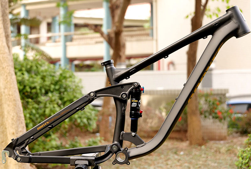 Full Suspension Bicycle Frame, - Mountain Biking Overalls recension och pris